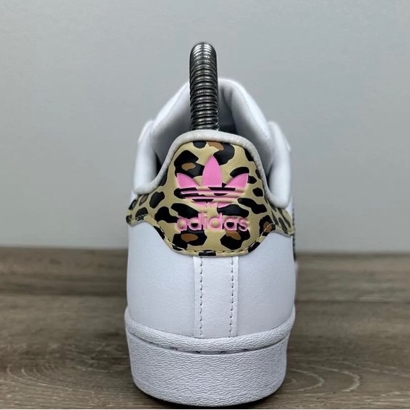 Superstar Adidas - Picture 2 of 4